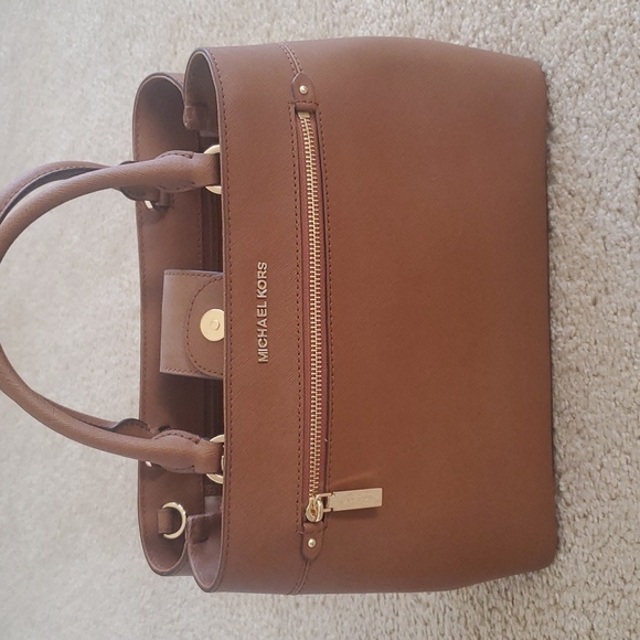 Michael Kors Handbags - NWOT Michael Kors leather satchel.
